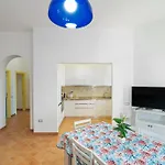 Semesterbostad Tormalina *